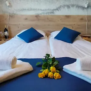 cicha-przysta-pokoje-przy-latarni.kolobrzeghotels.com/